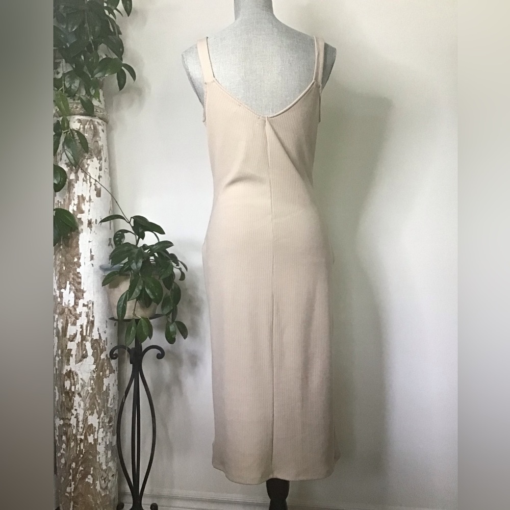 URBAN OUTFITTERS DRESS - Picture 2 of 8